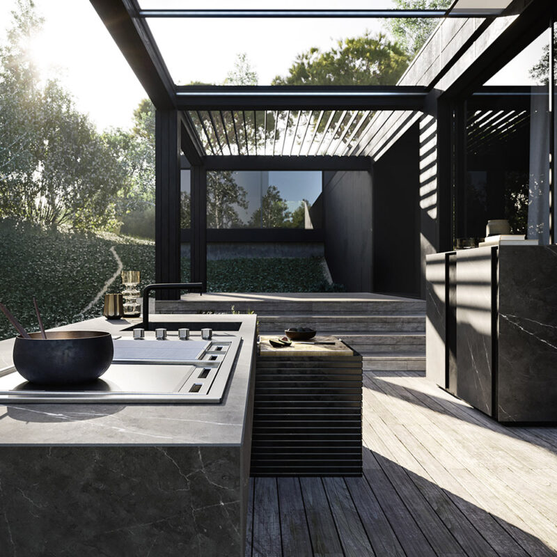 Cuisine extérieure Modulnova Project N°5 en granit noir et céramique