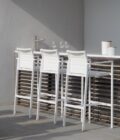 Tabouret extérieur empilable en aluminium et batyline blanc ALEXA 77h – Image 5