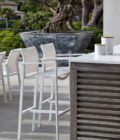 Tabouret extérieur empilable en aluminium et batyline blanc ALEXA 77h – Image 4